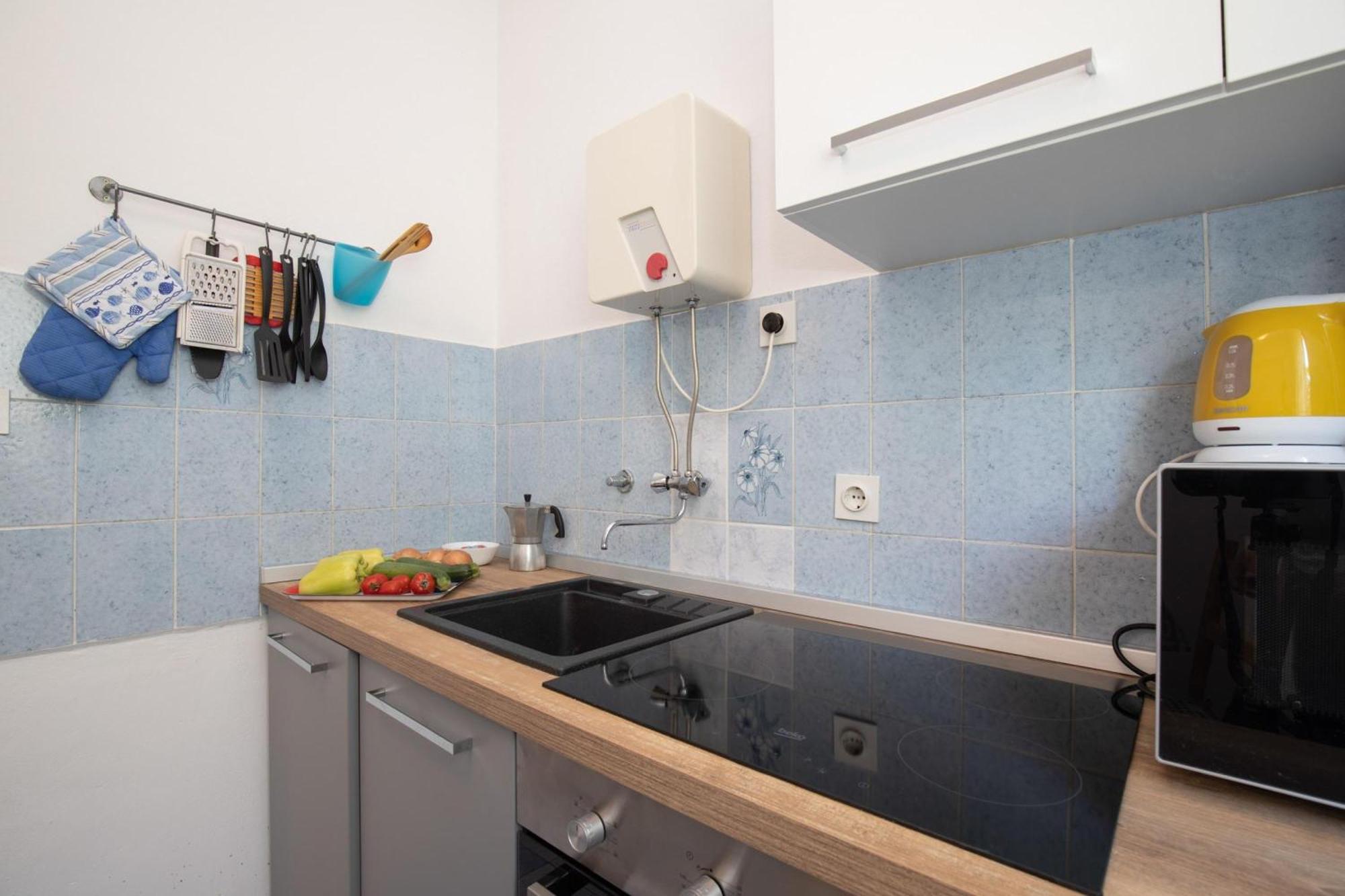 Apartments Brankica Island - Happy Rentals Vantacici Εξωτερικό φωτογραφία